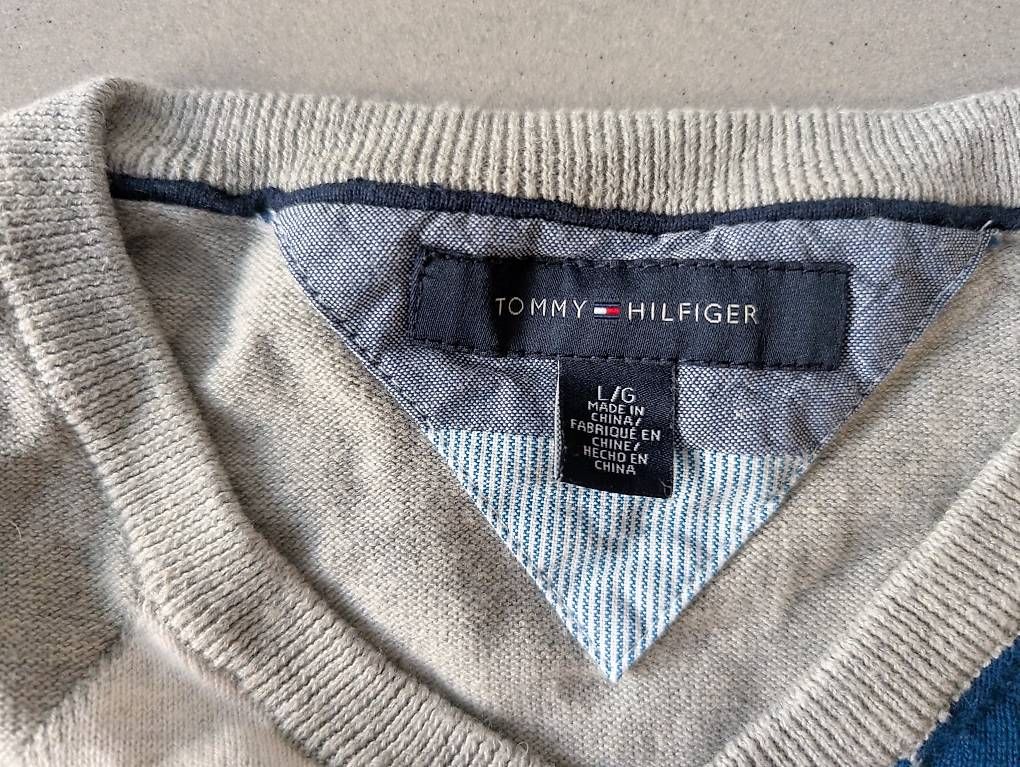 Tommy Hilfiger Pullover & Sweatshirts: ** Tommy Hilfiger Pullover ** (Grösse L) – Gebraucht aus Wollerau von R3D3X3 2