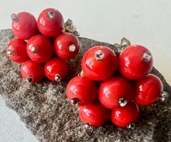 Antike Korallen Ohrclips – Handgefertigte Blüten Unikate