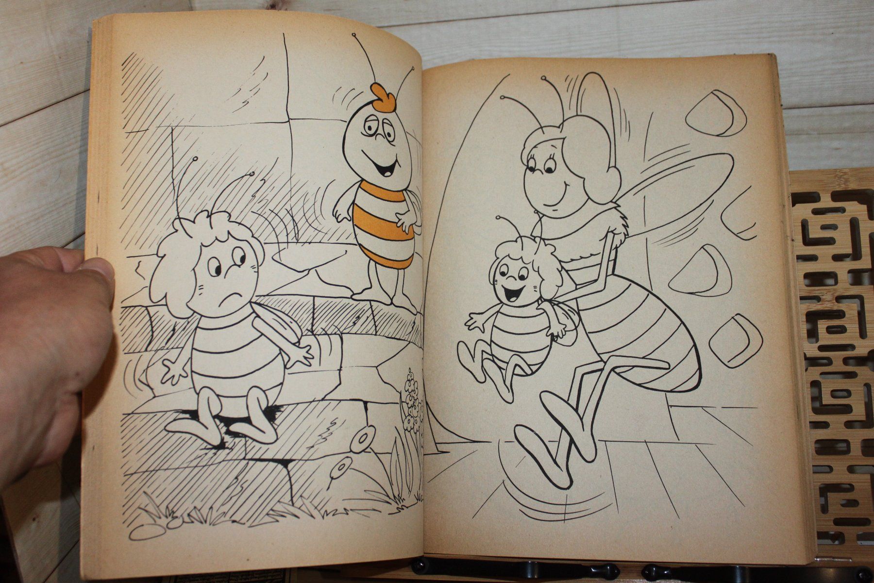 Bücher: Biene Maja 2 Malbuch 1977 – Gebraucht aus Kaden von Buchantiquariat 2