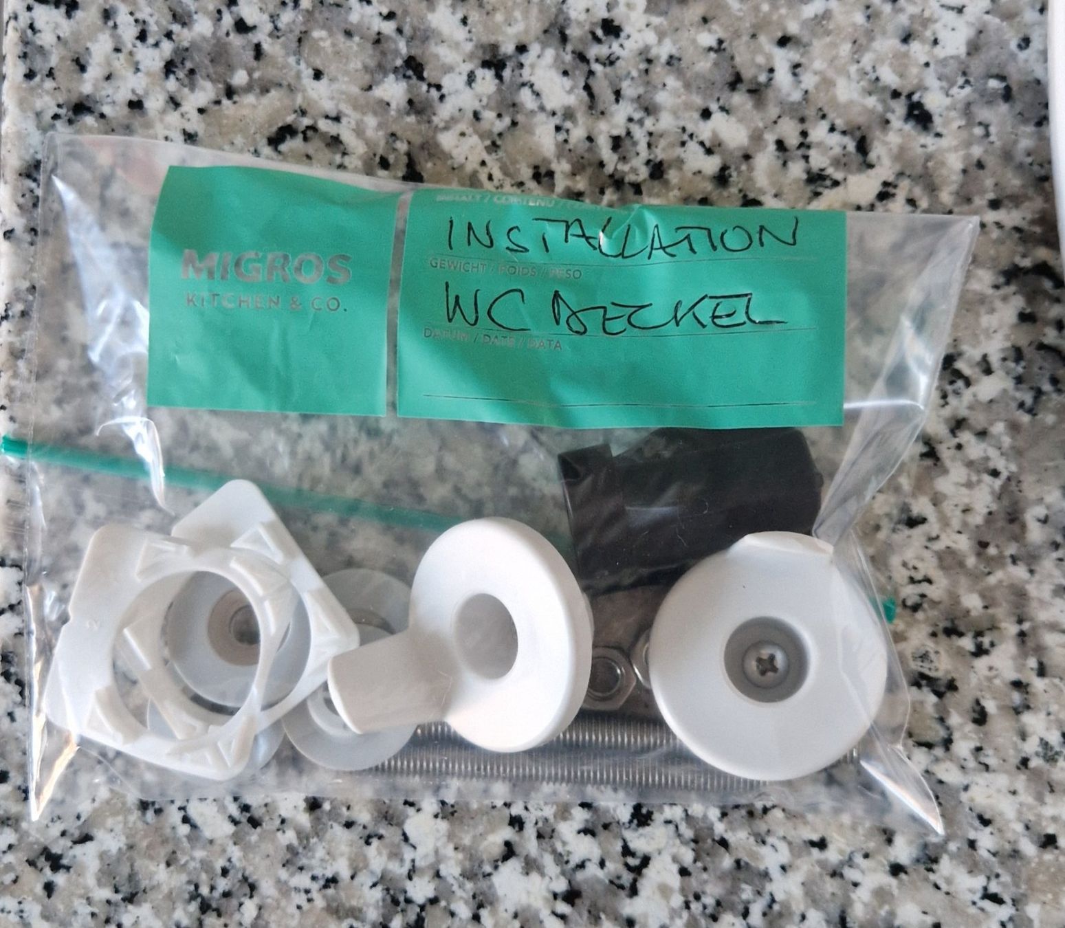 WC: WC SITZ COMFORT – Nuovo (secondo la descrizione) da Riehen venduto da Amber28 3
