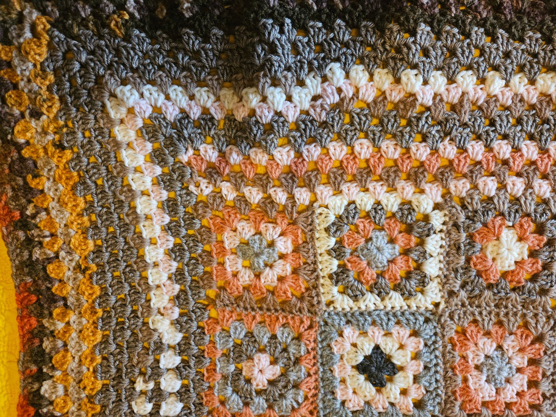 Coperte: Couverture naissance crochet fait main granny patch – Nuovo e nell'imballaggio originale da Thônex venduto da lacomtessedesfees 2