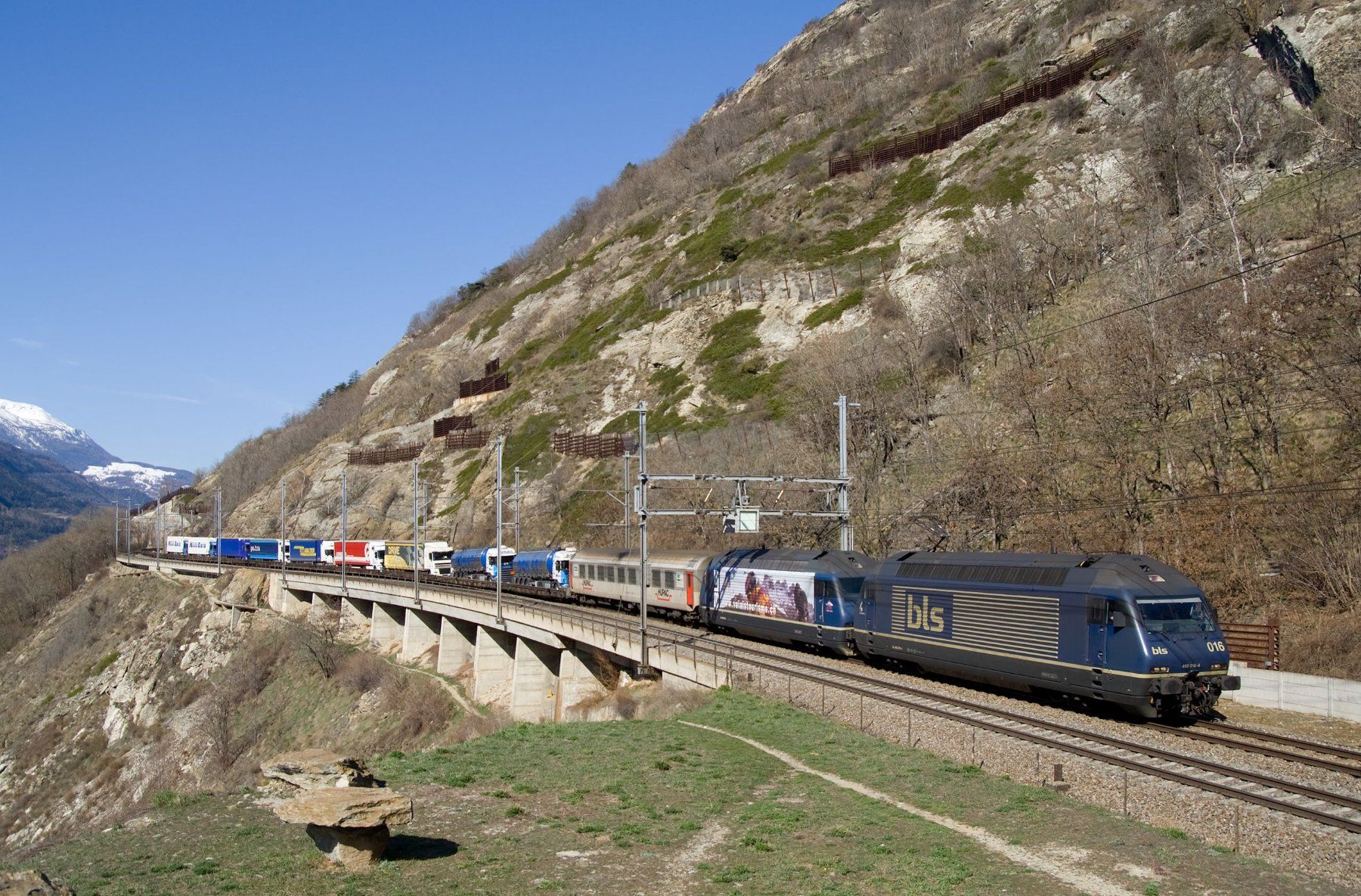 Fleischmann Modellini di ferrovie: SBB / RoLa-Wagen / Typ Saadkmms / 1:87 / Fleischmann 5270 CH – Nuovo e nell'imballaggio originale da Zürich venduto da BLS58MA 9