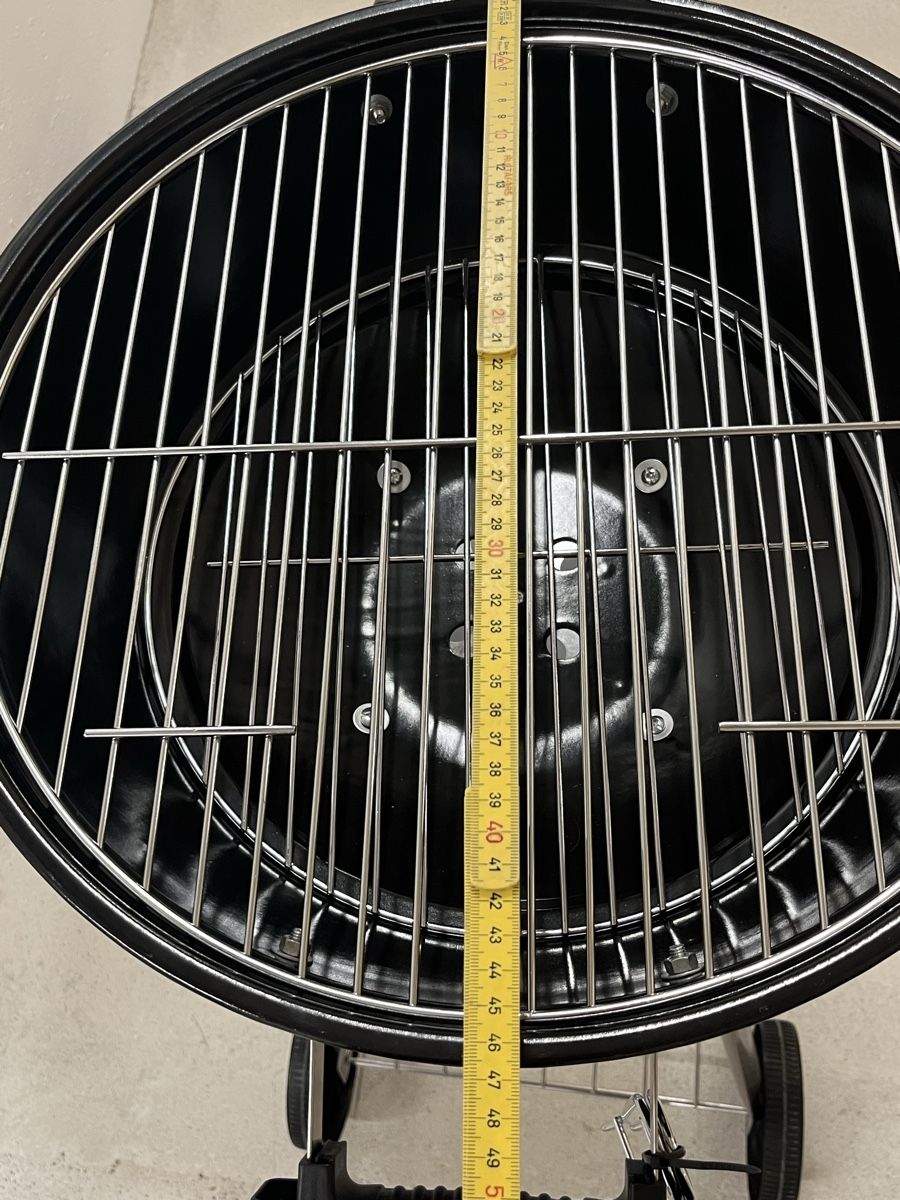 Griglie: Kugelgrill schwarz mit Deckel - neu – Nuovo (secondo la descrizione) da Zürich venduto da mast728 2