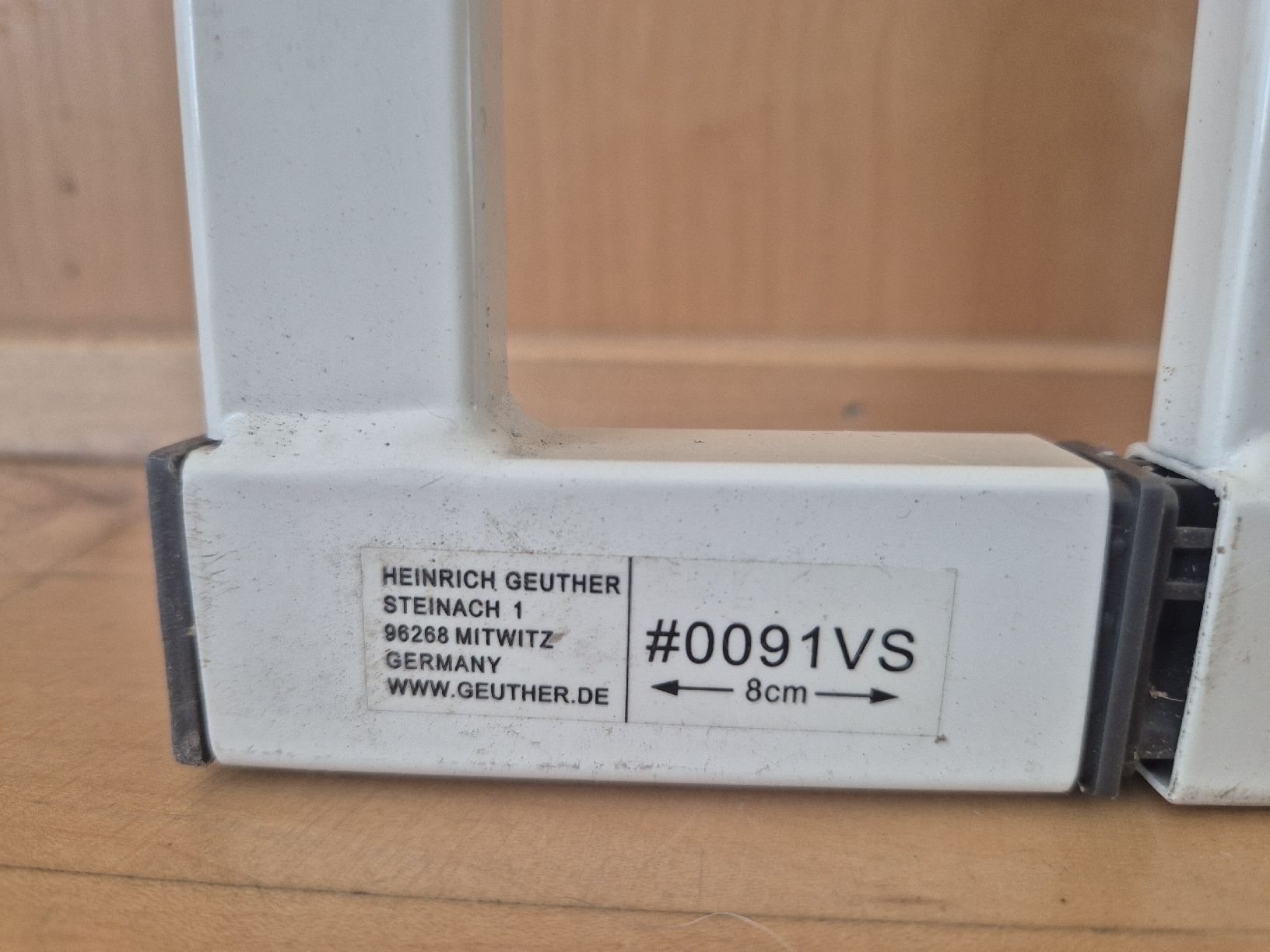 Tutto per la sicurezza: Geuther Easylock Plus Türgitter mit verlängerung ab 1.- – Usato da Rotkreuz venduto da felixbucher01 3