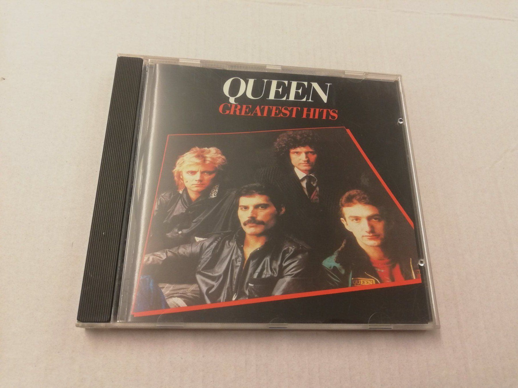 CD: QUEEN - GREATEST HITS – Usato da Bern venduto da Vinylsound.ch