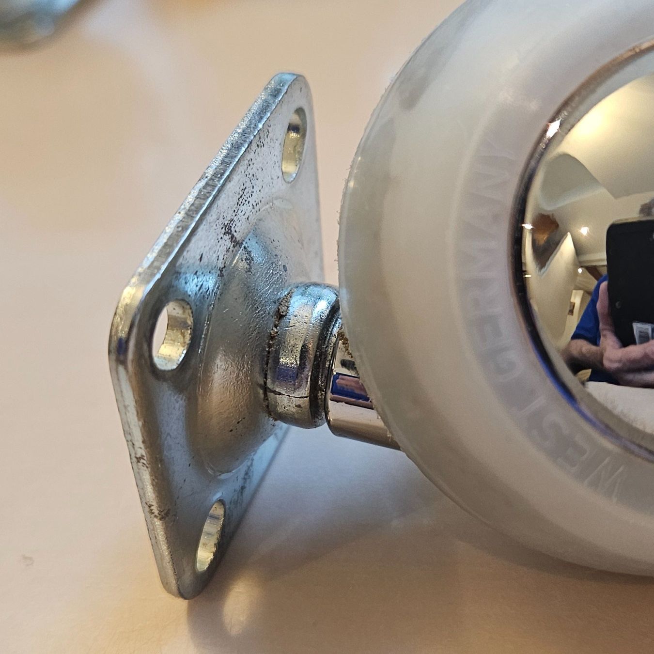 Altro per stoccaggio & trasporto: 4 Möbel-Rollen 51 mm verchromt – Usato da Wettingen venduto da Christianv 6