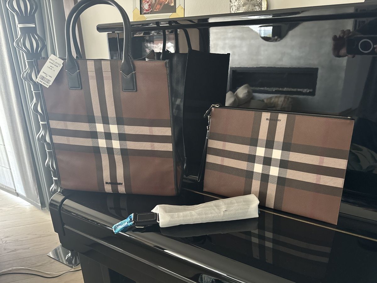 Burberry Valigie: Burberry ensemble sac porte documents – Nuovo e nell'imballaggio originale da Cully venduto da Vadhor