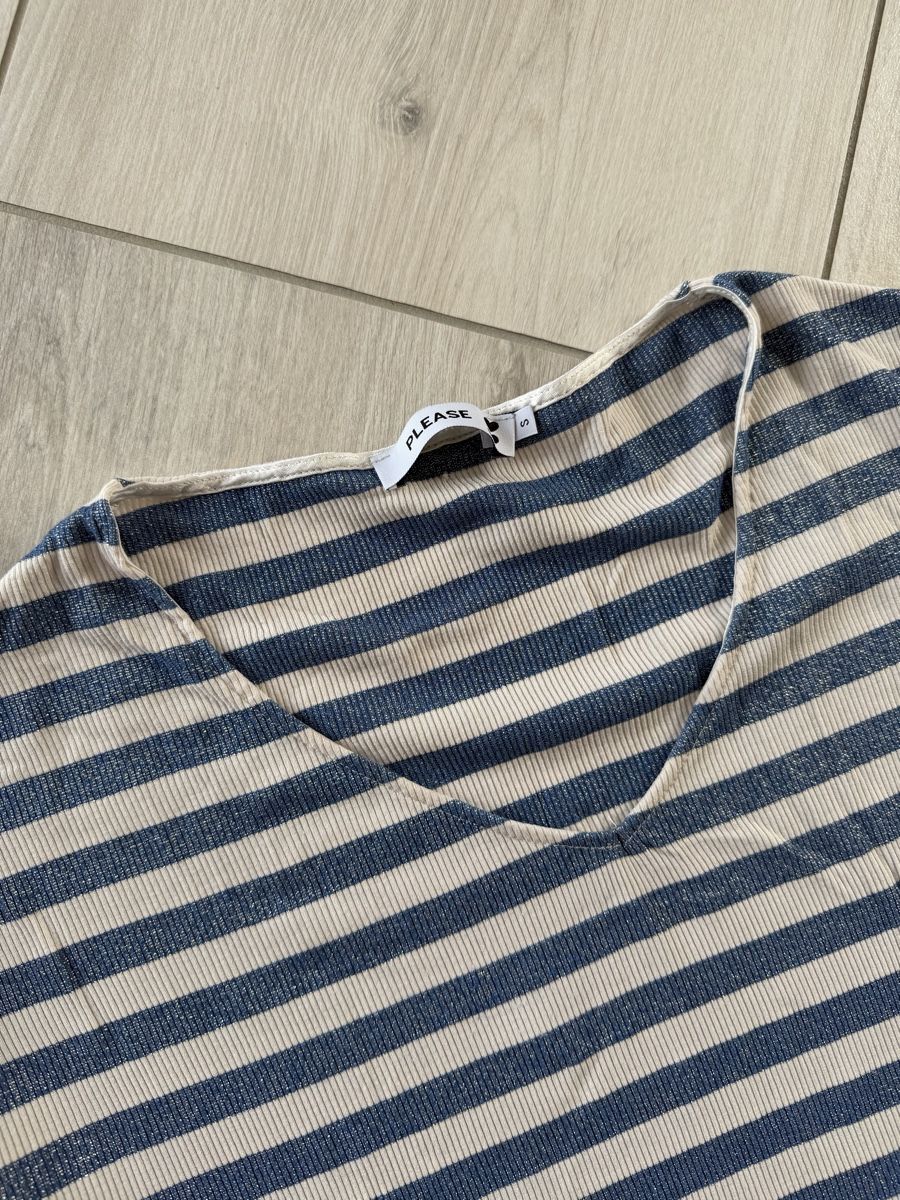 T-shirt: T-shirt please taille S – Usato da Develier venduto da Isarom 1