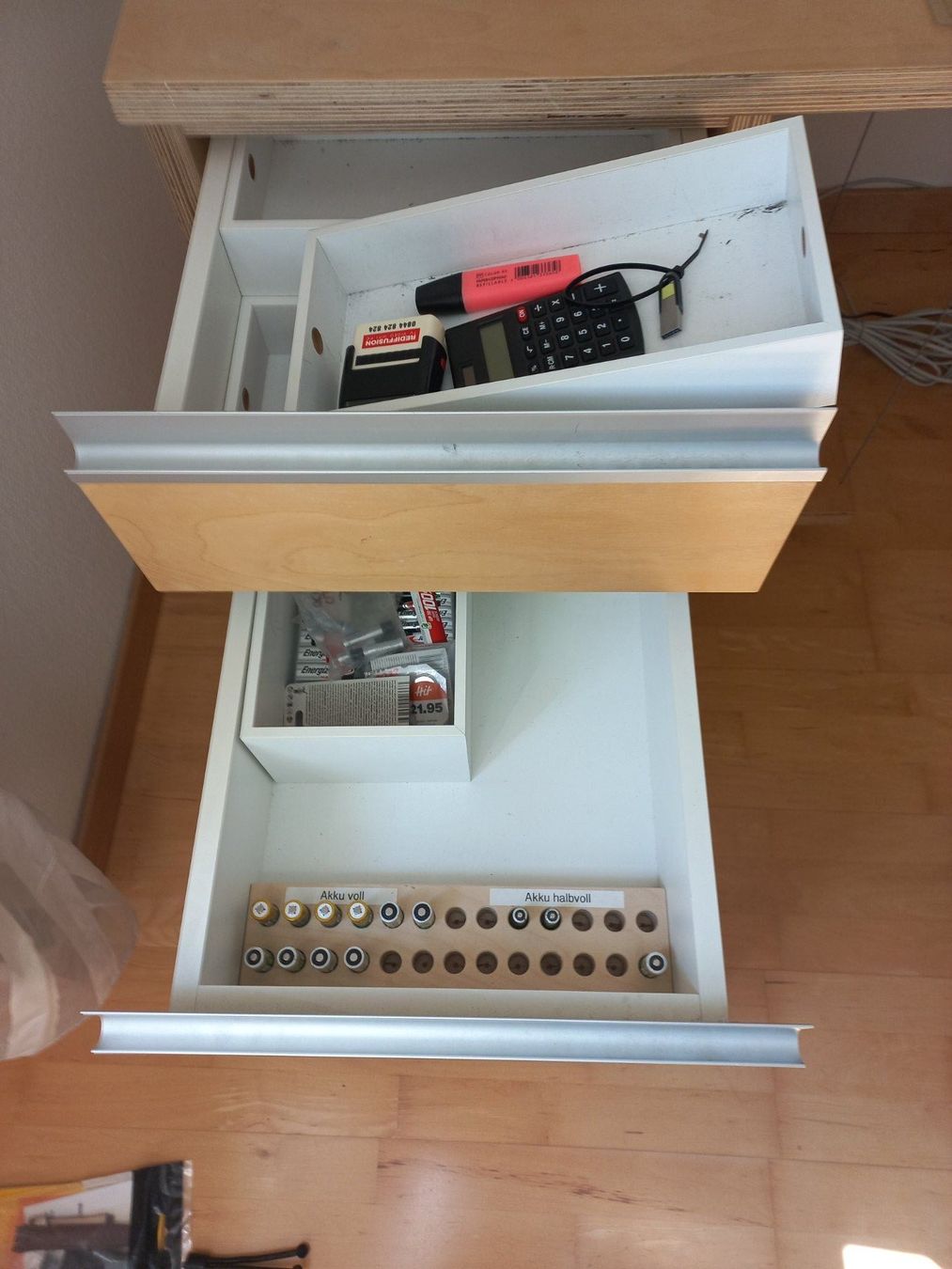 Schreibtische: Bürotisch – Gebraucht aus Thalwil von Klettermax1291 1