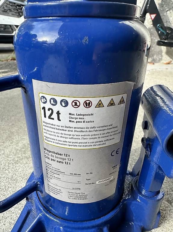Tutti gli attrezzi: Hydraulischer Wagenheber 12t – Usato da Bonstetten venduto da nyjo6298 1
