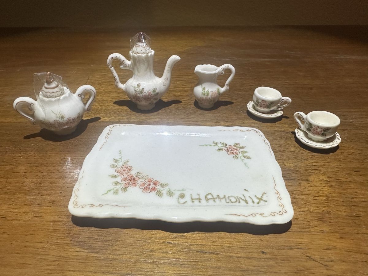 Set di piatti: Service à thé miniature "Chamonix" – Usato da St-Maurice venduto da Gigione01