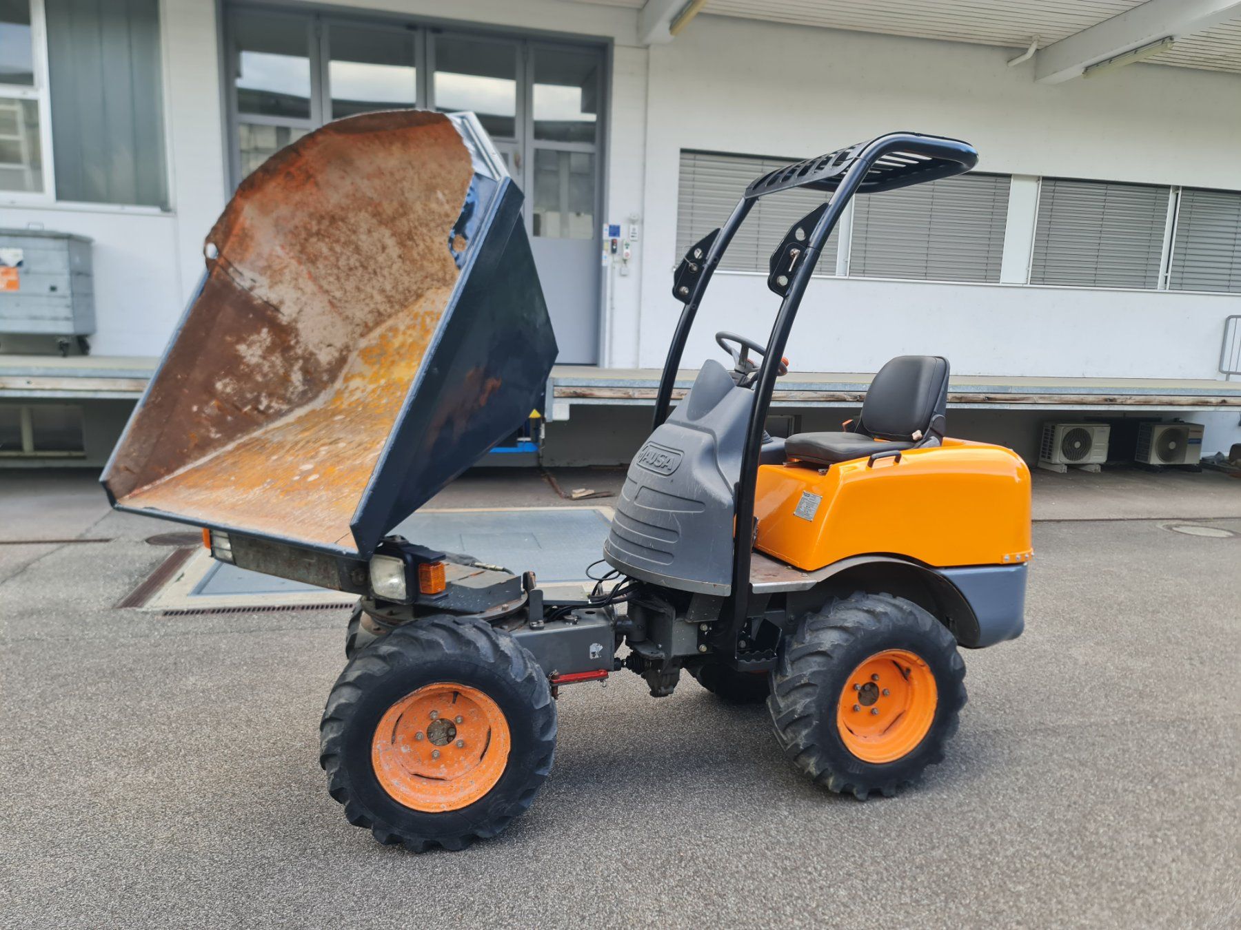 Altro per industria edile: Dumper mieten pro Betriebsstunde – Usato da Windlach venduto da denko31