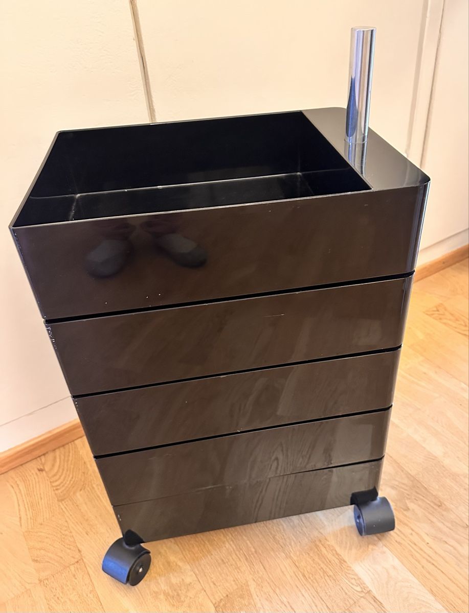 Magis Korpus: Magis 360 Container schwarz  – Gebraucht aus Zürich von Lochita 3