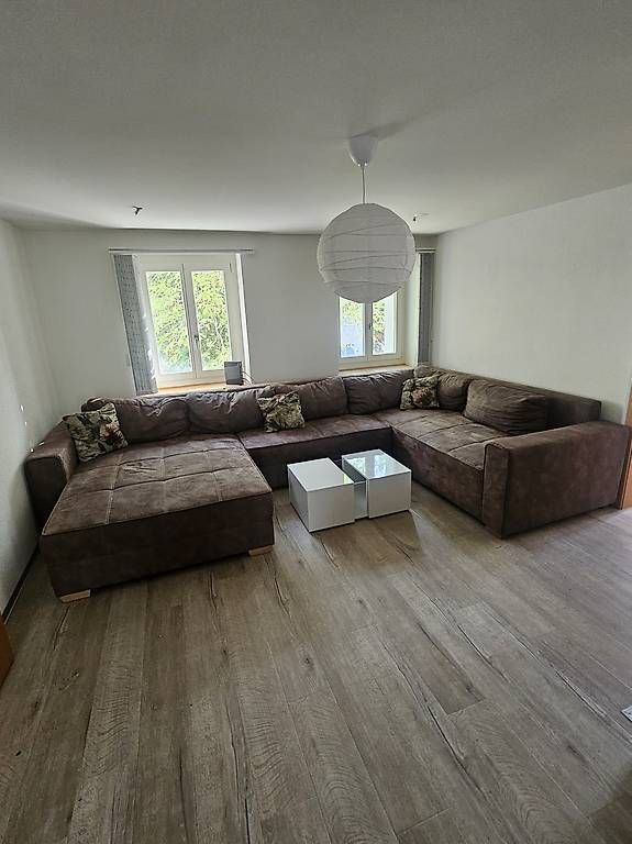 Divani: Wohnlandschaft BRIXEN von Mega Möbel inkl. Couchtisch – Usato da Sarmenstorf venduto da SaschKo89