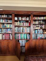 Libreria classica in legno esotico, stile antico, usata