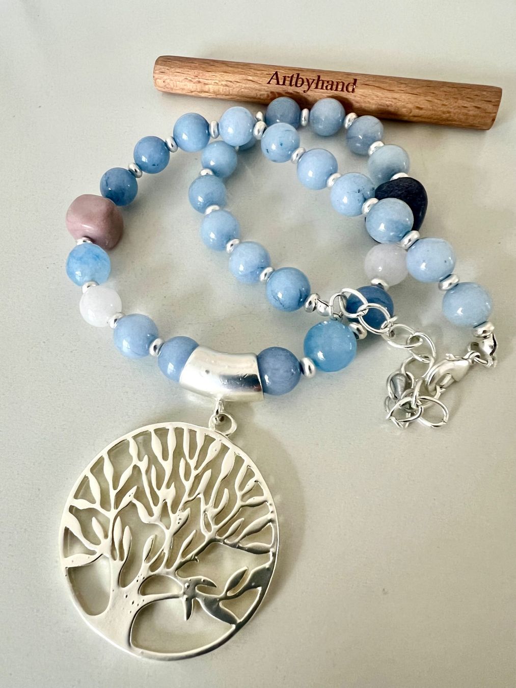 Ketten: Edelsteinkette mit blauem Chalcedon & Lebensbaum Unikat – Neu (gemäss Beschreibung) aus Ruswil von artbyhand 1