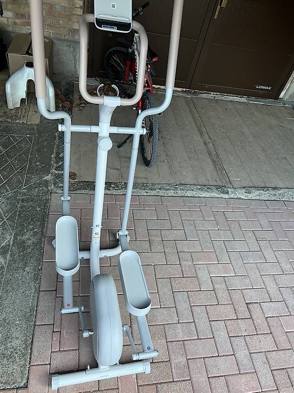 Hometrainer: Domyos,Crosstrainer, Initial Elliptical 100 – Usato da Rümligen venduto da mik_yvg9