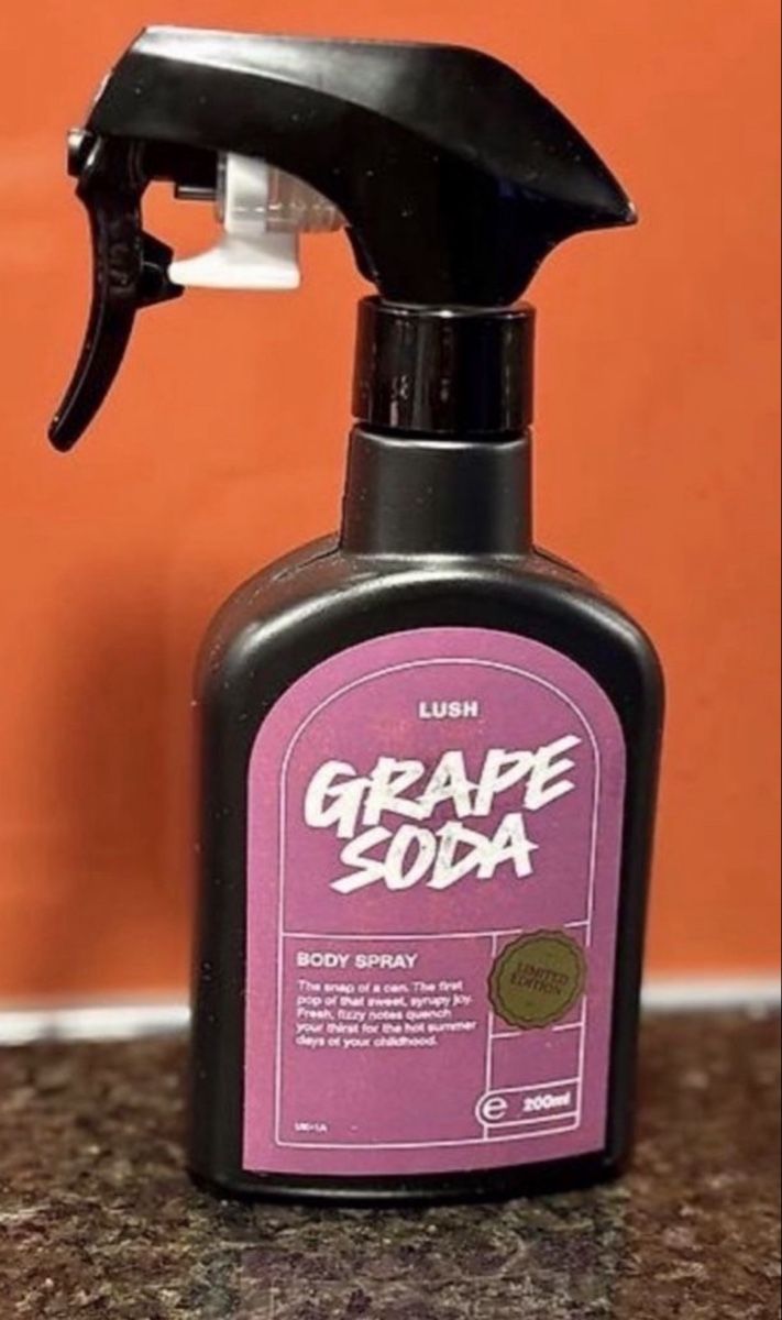 Lush Profumi & Eau de Toilette: Lush Grape Soda Body Spray  – Nuovo (secondo la descrizione) da Gossau SG venduto da Swisslady25