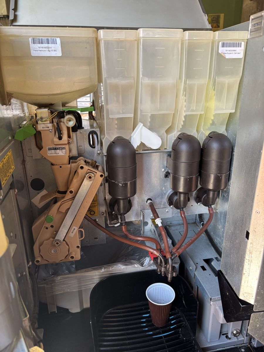 Selecta Macchine per caffè & Macchine per espresso: Kaffeeautomat Selecta Necta – Usato da Bûlach venduto da rju_877h 1