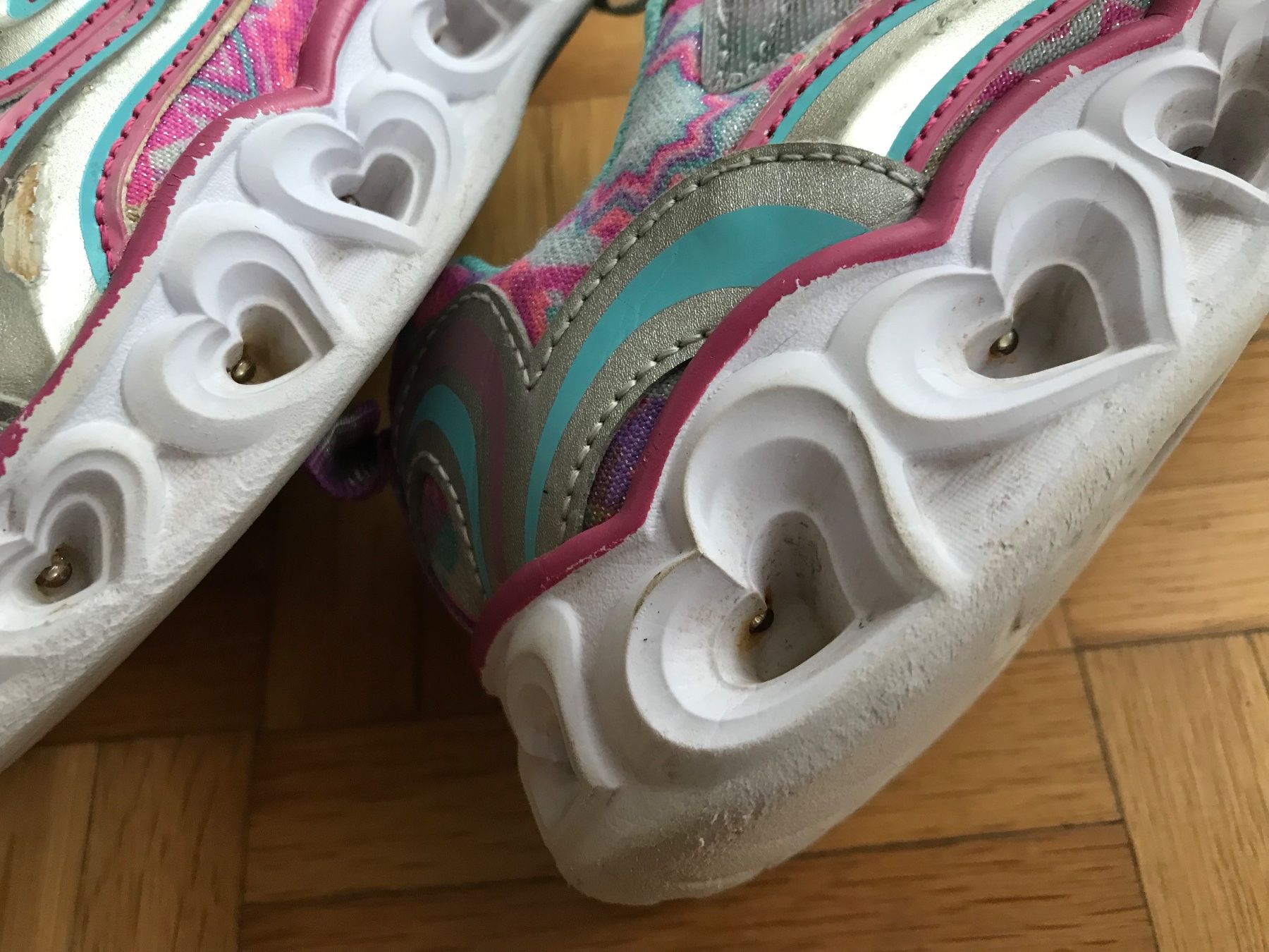 Skechers Scarpe per ragazze: Turnschuhe von Skechers Grösse 33 – Usato da Emmenbrücke venduto da Hathor123 5