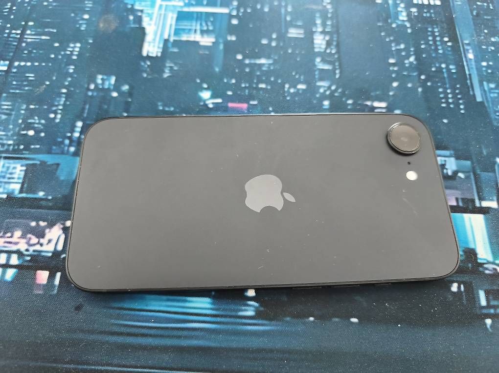Handys / Smartphones: iPhone 16e – Gebraucht aus Minusio von natpag 2