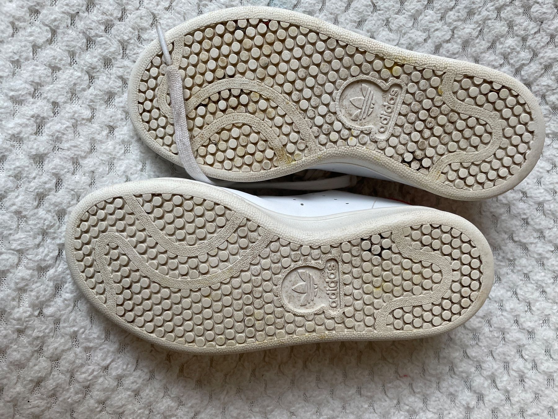 Adidas Scarpe per ragazzi: Schuhe Gr. 30, von Adidas, Stan Smith – Usato da Cham venduto da 2eye 2