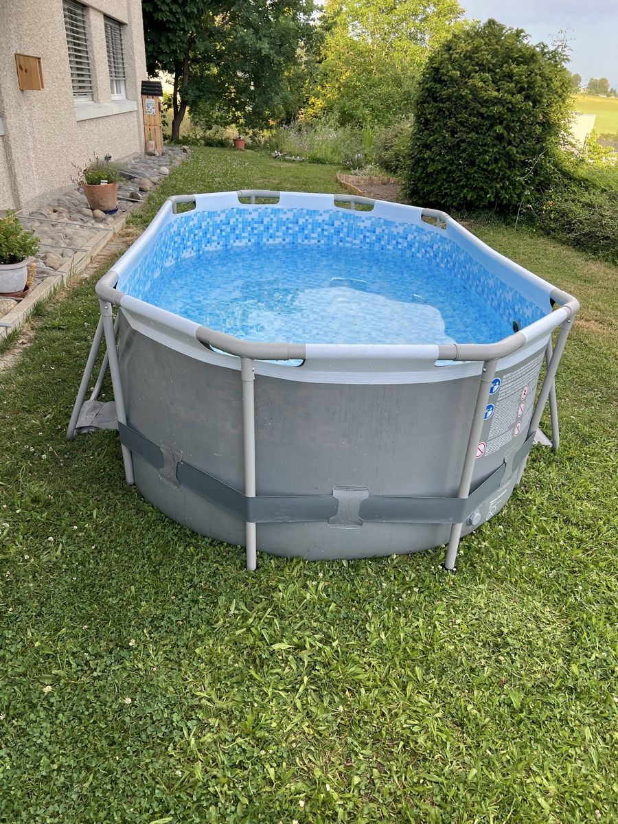 Bestway Schwimmbad: Bestway Pool mit Sandfilter Pumpe  – Gebraucht aus Buchs ZH von man_v7y7