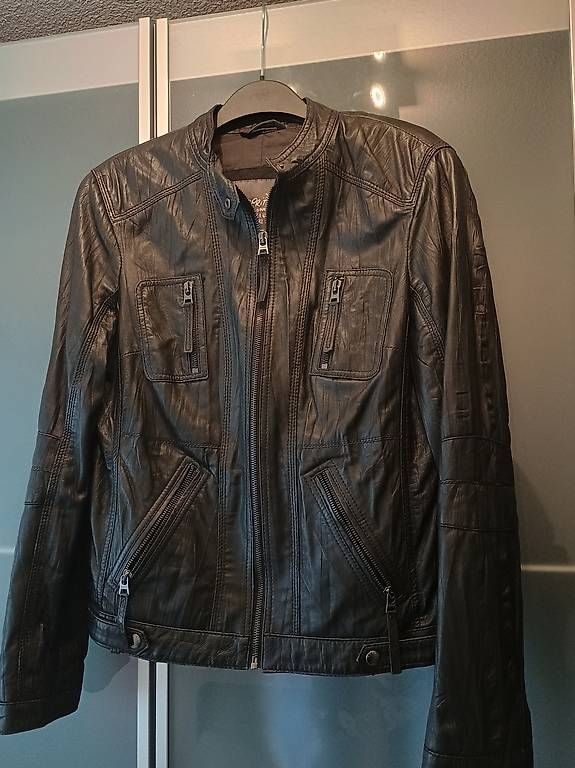 Esprit Giacche: Esprit Lederjacke Gr.38 – Usato da steffisburg venduto da Numbus
