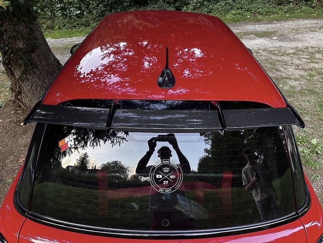 Mini Tutti pezzi di ricambio auto: Mini Cooper Spoiler R56 – Usato da Wil ZH venduto da Cyril-Las 3