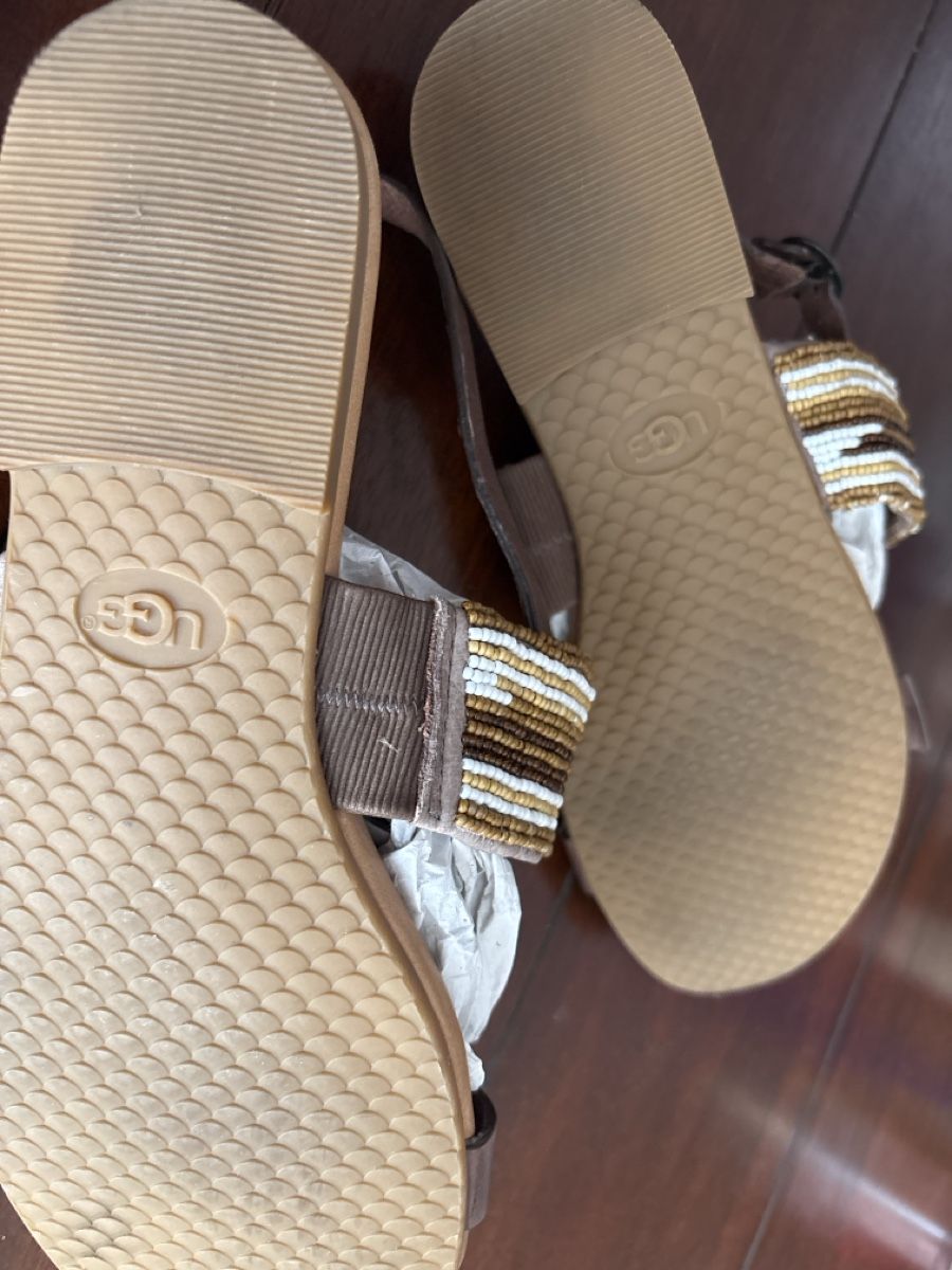 Ugg Scarpe da donna: Ugg Sandalen Gr.40 – Usato da Pratteln venduto da sab_whk9 3