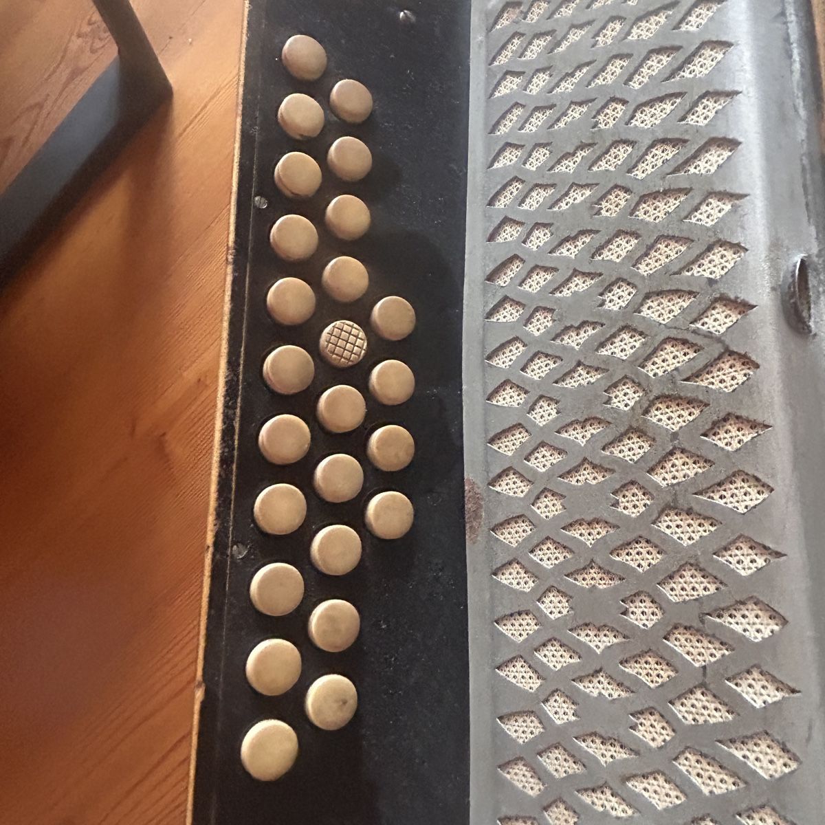 Hohner Strumenti musicali: Hohner Erika Akkordeon Schweiz! – Usato da Laufen venduto da belleskulptur 8