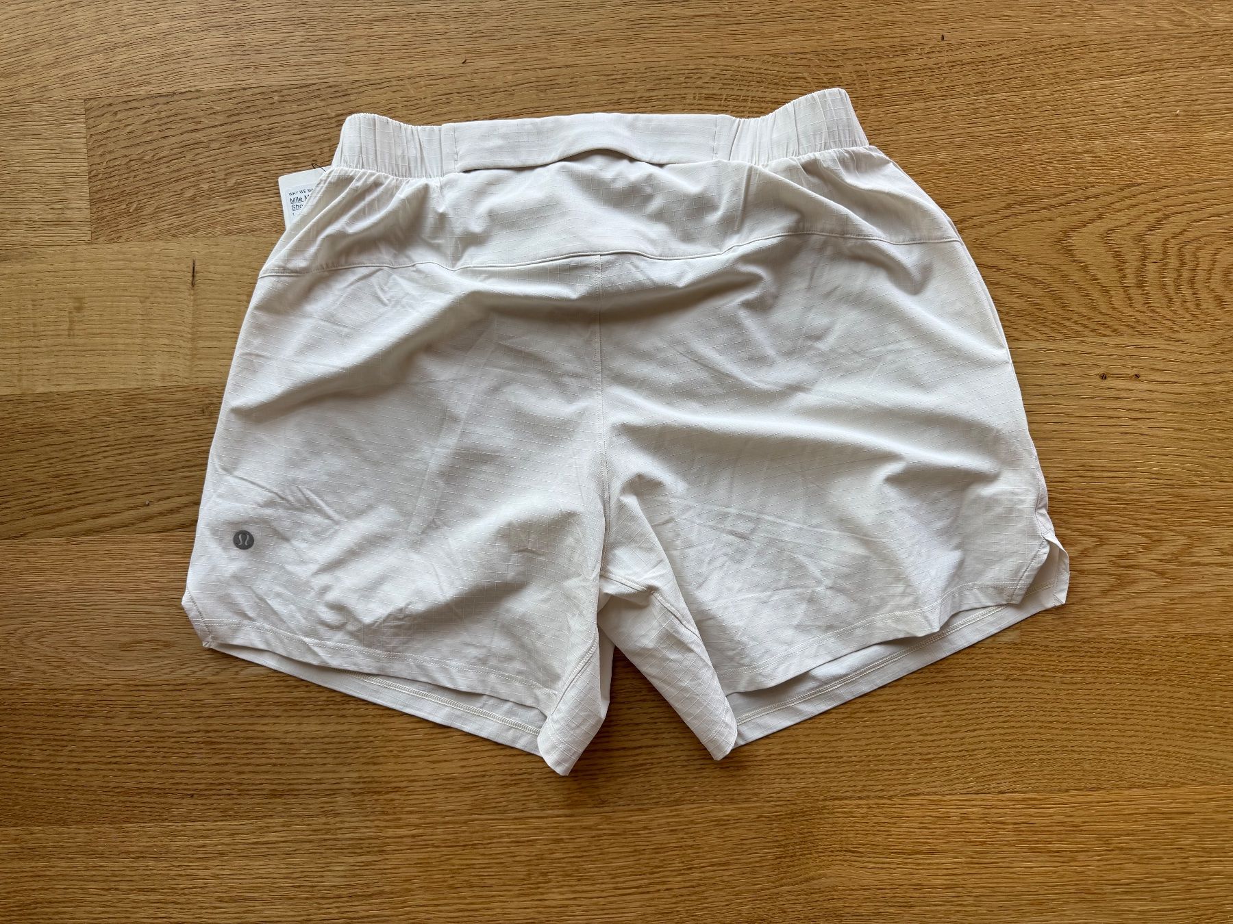 Lululemon Pantaloni: Lululemon Mile Maker Ripstop Short 6" Lined beige M – Nuovo e nell'imballaggio originale da Zürich venduto da ann_5jfx 1