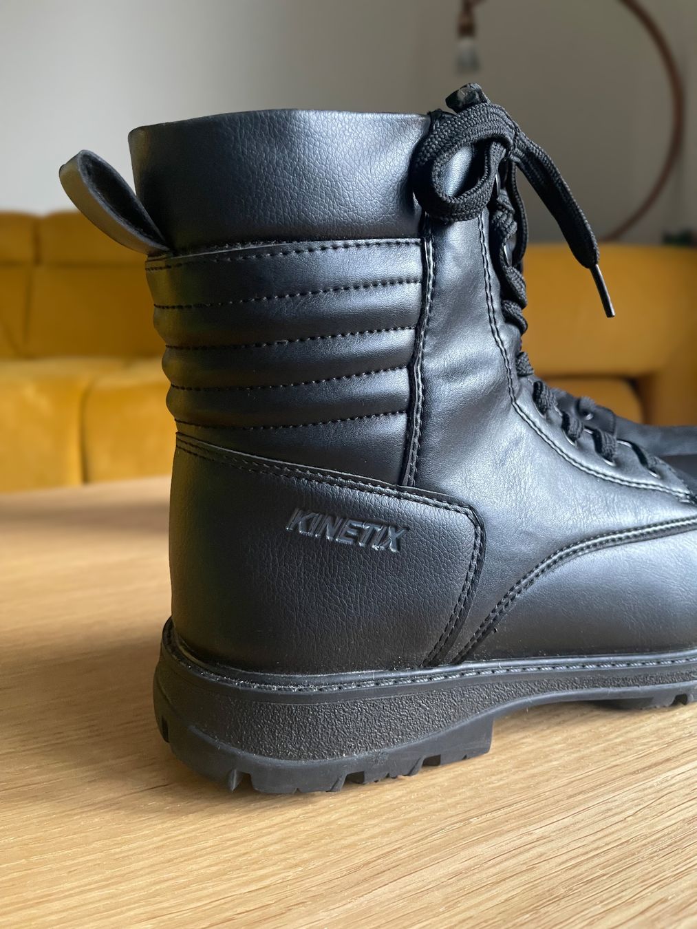 Scarpe da uomo: Kinetix Boots schwarz, Gr. 44 – Usato da Oberwil BL venduto da jul_2j9t 2