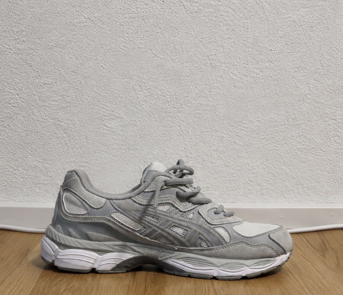 Asics Scarpe da uomo: Asics Gel NYC Grey – Nuovo (secondo la descrizione) da Bern venduto da J.B_0510 1