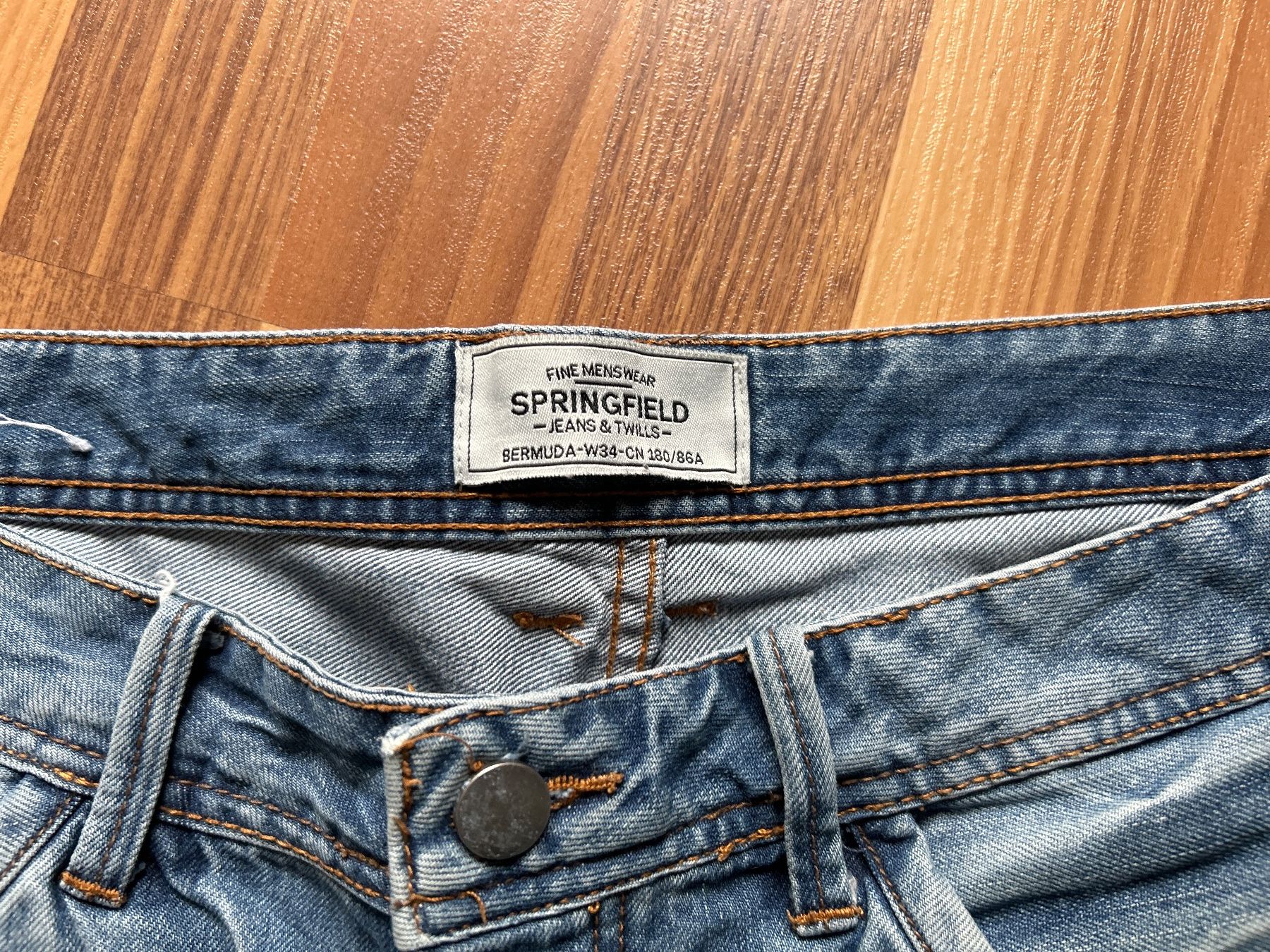 Jeans: Springfield Jeans-Bermudas, W34, hellblau - Top Zustand! – Usato da Villnachern venduto da RicardoMary 1
