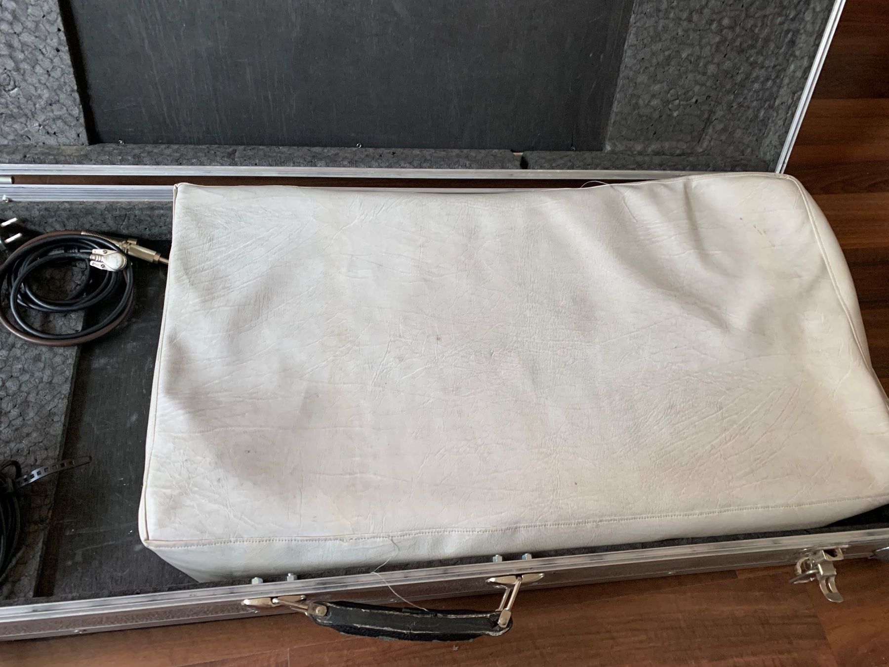 Roland Strumenti musicali: Begleitautomat Roland Pro-E – Usato da Ittigen venduto da gimii 4
