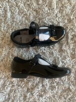 Clarks Kinderschuhe schwarz Lack Grösse 33 neuwertig