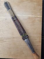 Antikes alpines Reibungsmesser mit Ritzgravuren