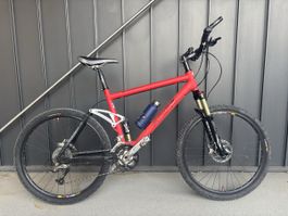 Price Mountain Bike Red 