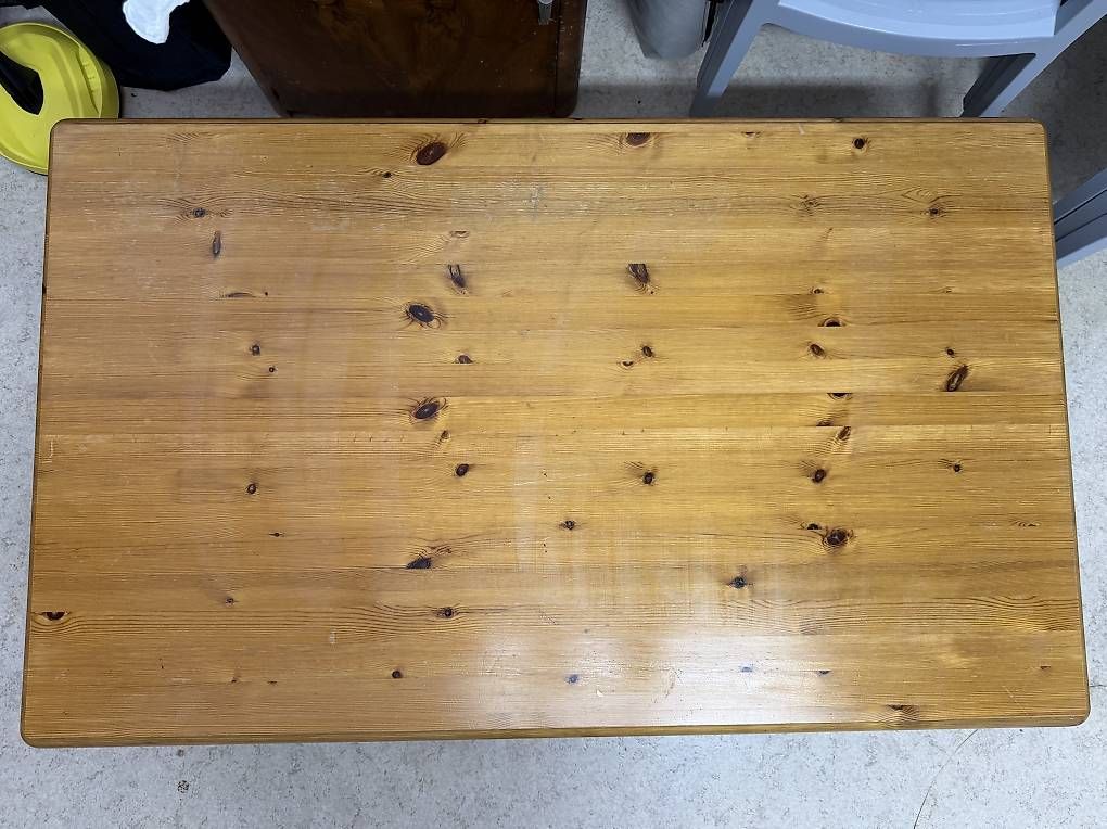 Tables: Table en bois – D'occasion à Cugy VD par chr_k9z9 1