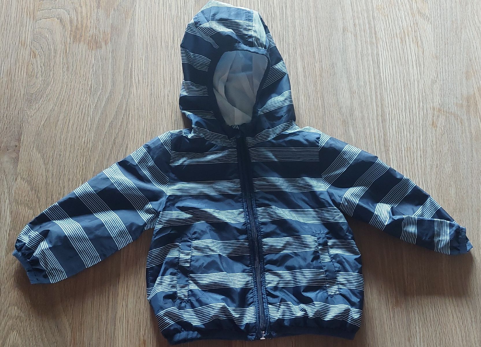 Giacche: Leichte Jacke Grösse 80 Windjacke – Usato da Schmidrüti venduto da Novemberchind