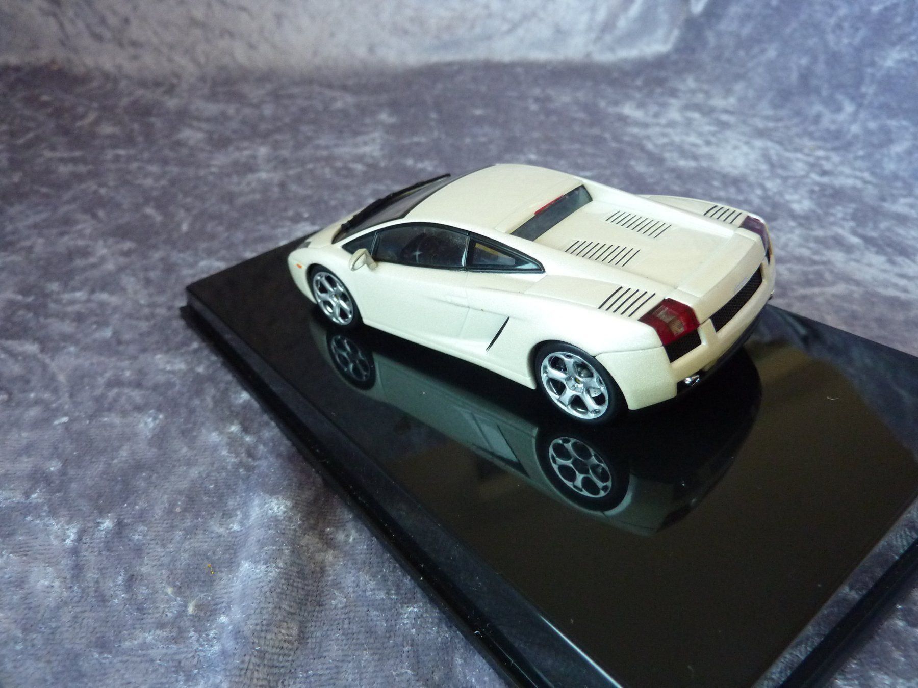 Autoart Modellini d'auto: Lamborghini Gallardo  1:43 – Nuovo e nell'imballaggio originale da Dürrenäsch venduto da modellautos4you 2