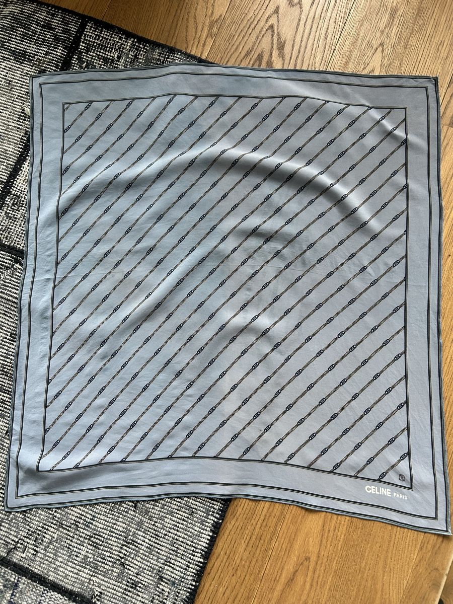 Celine Foulard & Sciarpe: Foulard Celine Paris 65x65 – Usato da Lully VD venduto da Garance040 2