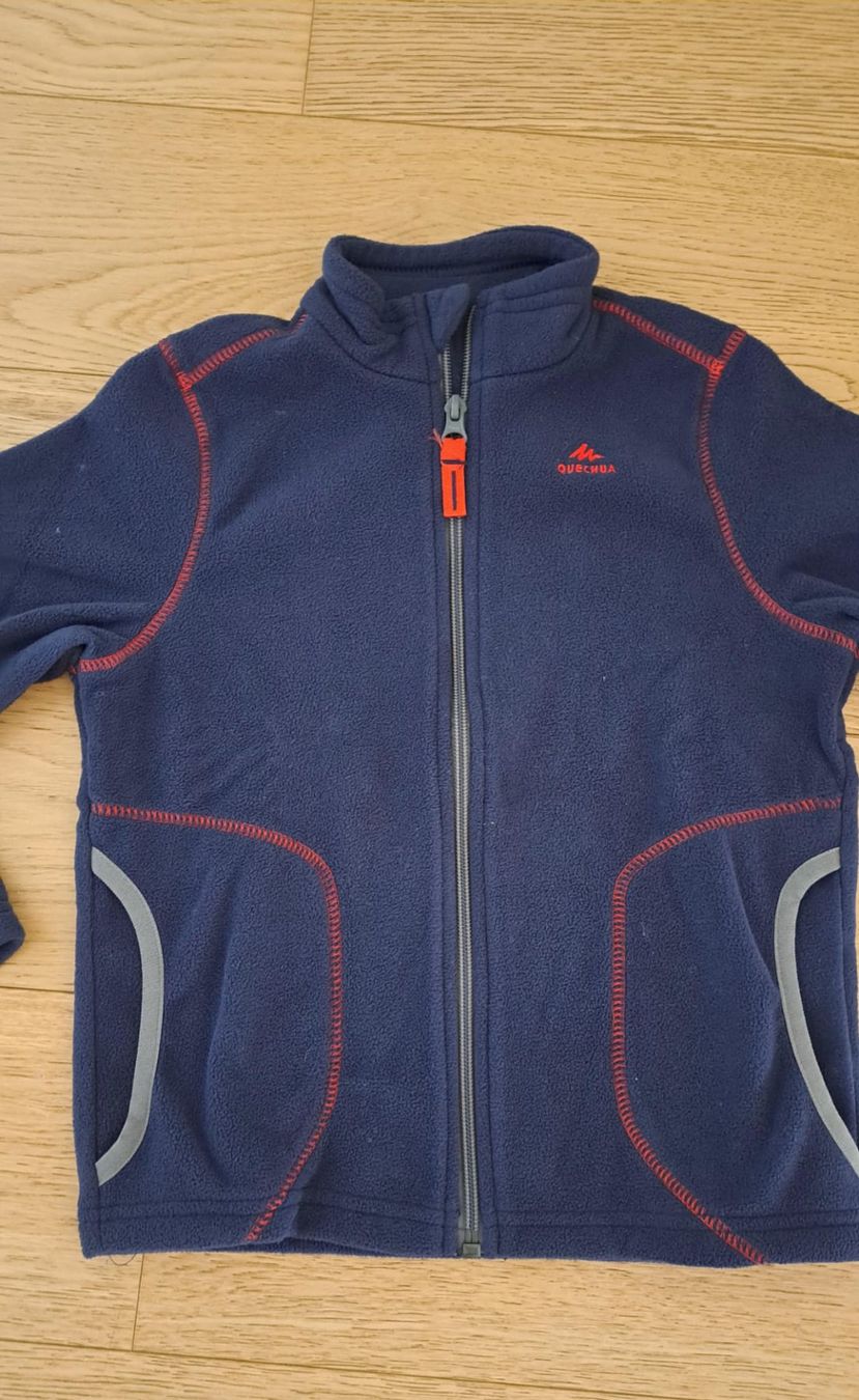 Decathlon Maglioni & Felpe: Fleece Pullover, ideal fur Ski, Decathlon, Tg. 5-6 Jahre – Usato da Massagno venduto da Michaela.F 1