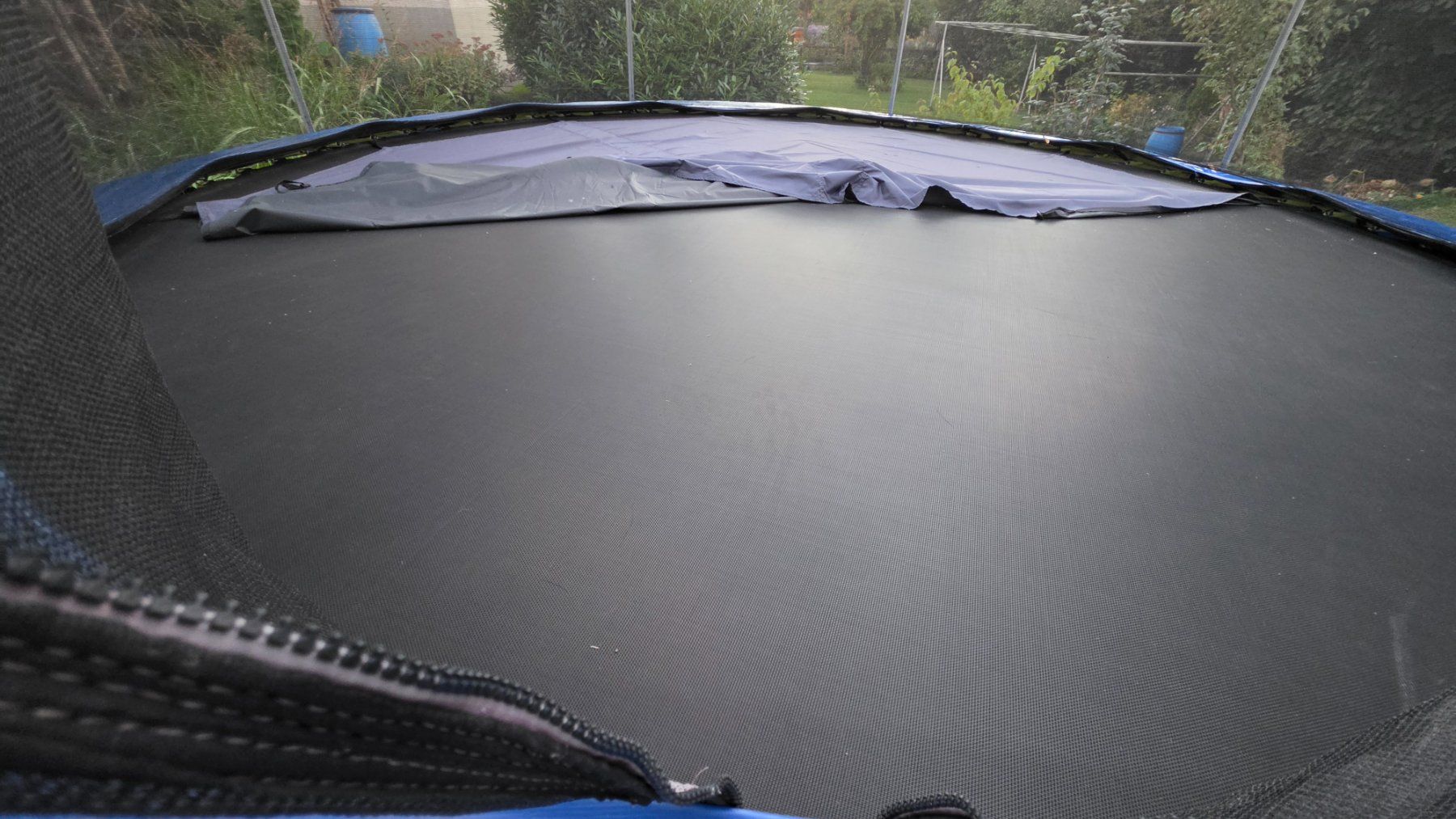 Hudora Trampoline: Hudora Trampolin 366 cm mit Leiter und Abdeckung – Gebraucht aus Heerbrugg von keeroo 3