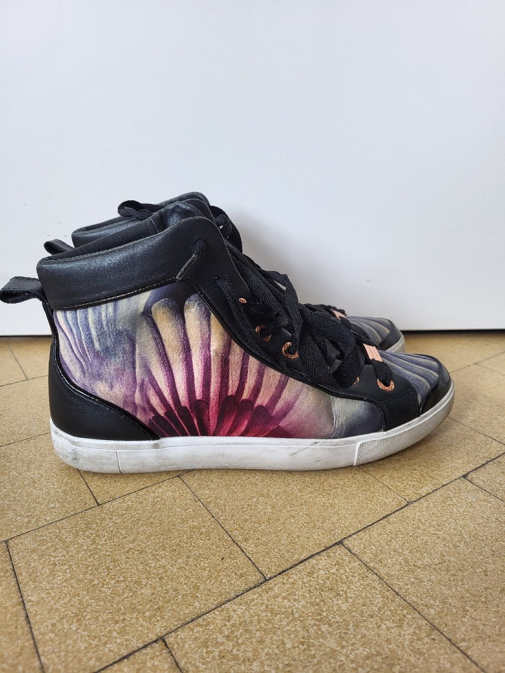 Ted Baker Scarpe da uomo: Hohe Sneakers von Ted Baker – Usato da Zweisimmen venduto da Adorable 1