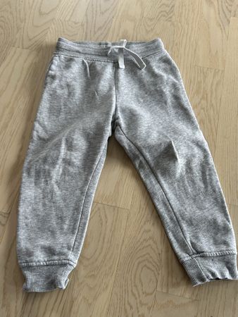H&M Jogginghose, Grau, Gr. 104 (3-4 J.)