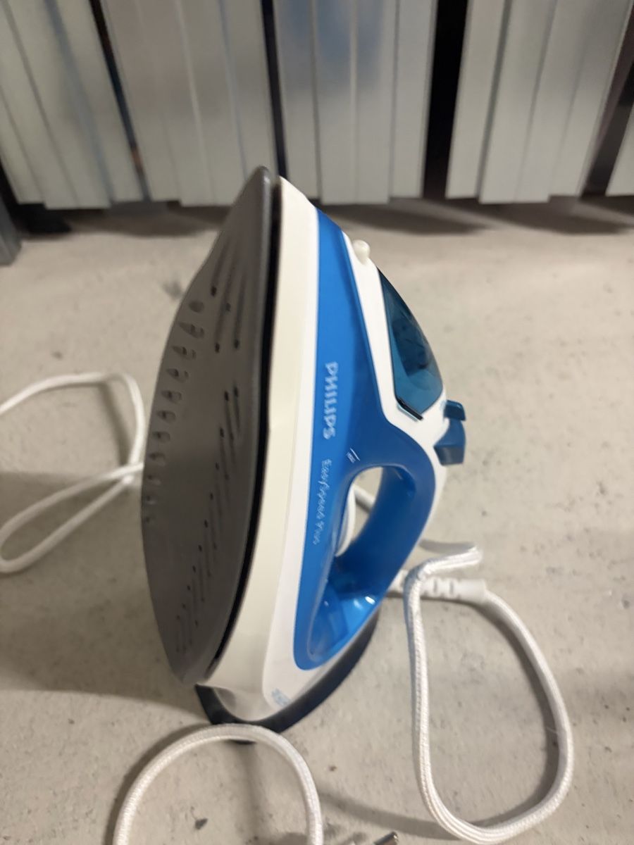Philips Ferri da stiro: Philips Dampfbügeleisen EasySpeed Plus GC 2040 – Usato da Wettingen venduto da rschibli01 1