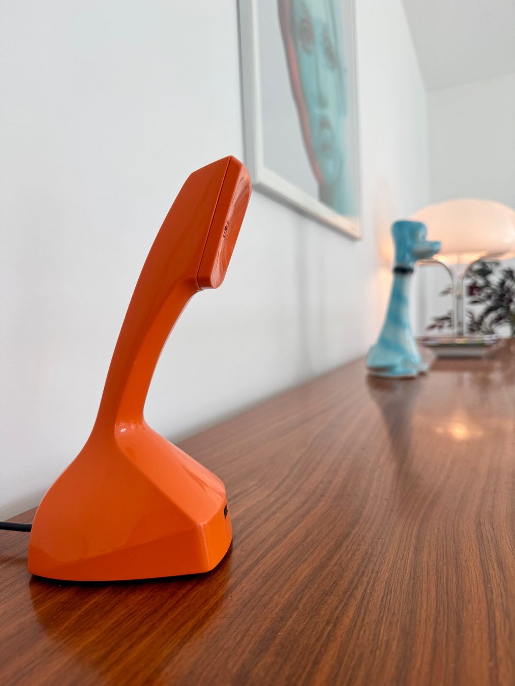 Telefoni: Téléphone vintage années 70 Ericofon – Usato da giffers venduto da sev_c9x9