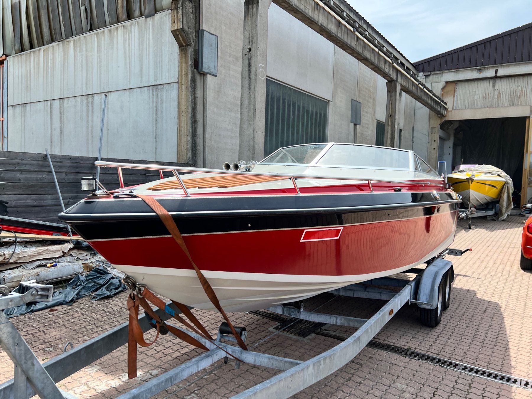 Baja Barche: BAJA 220 FORCE STEHT IM WASSERPLATZT – Usato da Avenches venduto da BOOTTRANSPORTE 1